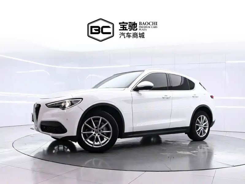 giulia stelvio