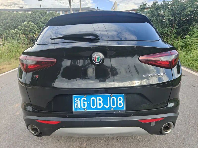 giulia stelvio