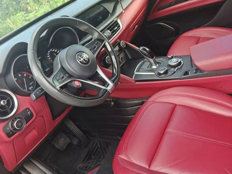 giulia stelvio