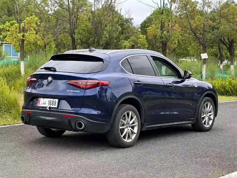 giulia stelvio