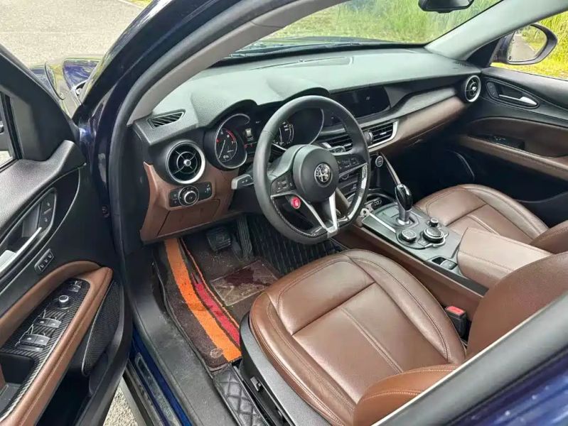 giulia stelvio