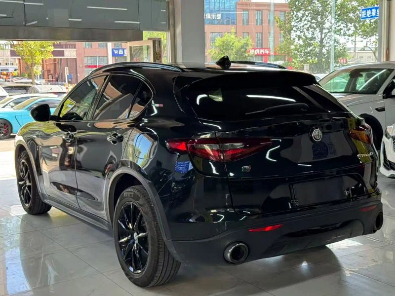 giulia stelvio