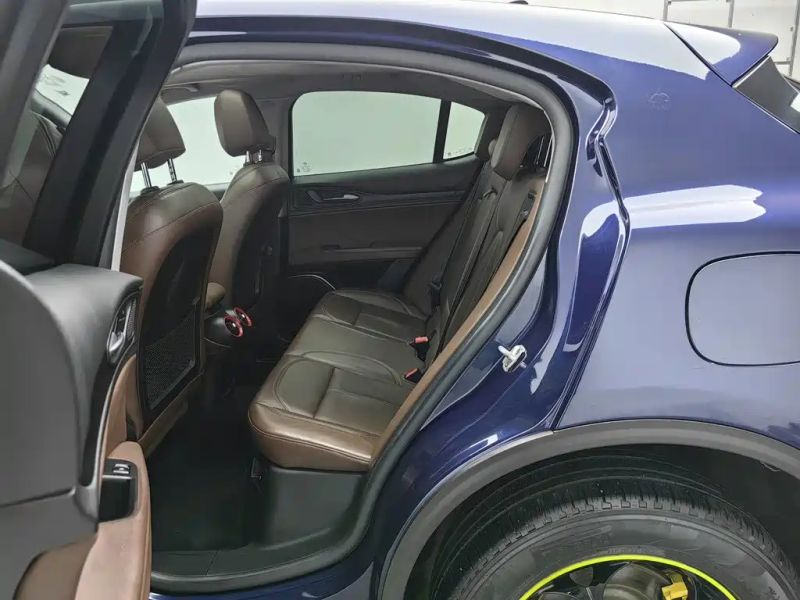 giulia stelvio