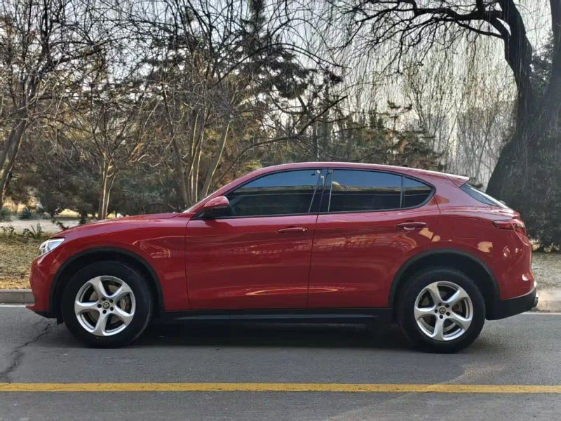 giulia stelvio