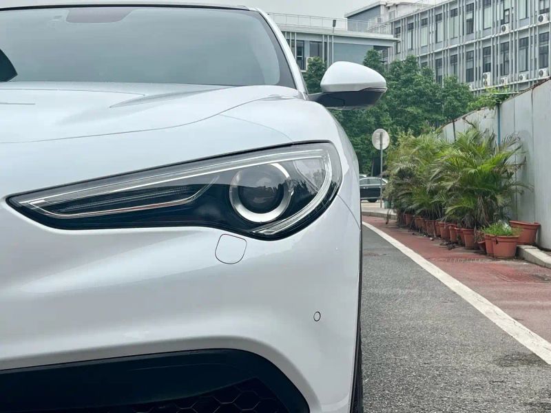 giulia stelvio