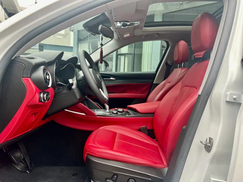 giulia stelvio