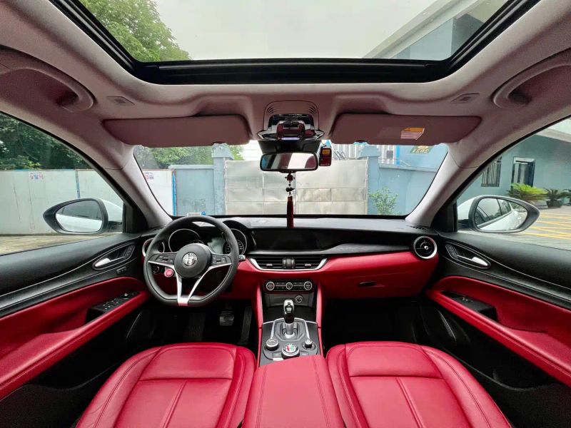 giulia stelvio