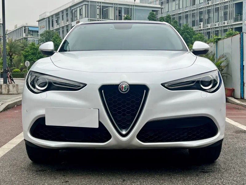 giulia stelvio