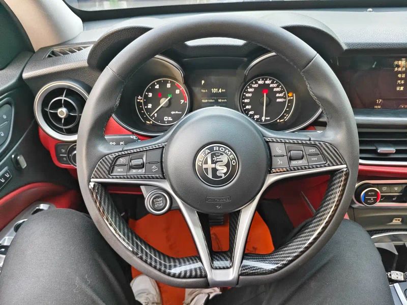 giulia stelvio