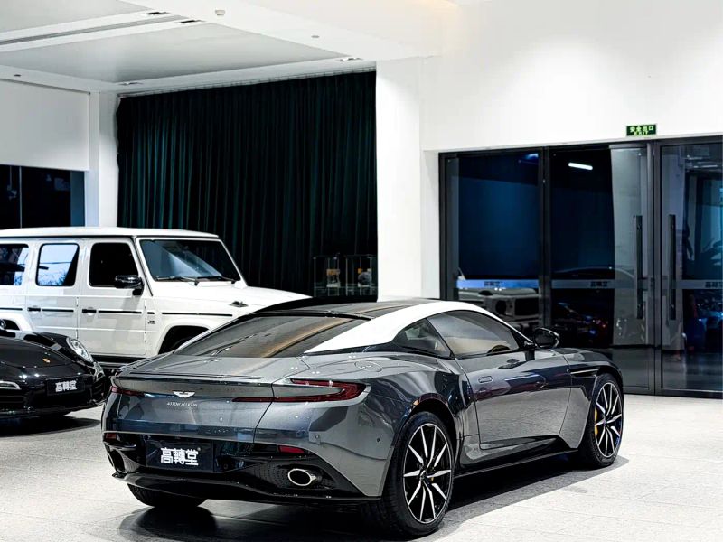 Aston-martin db11