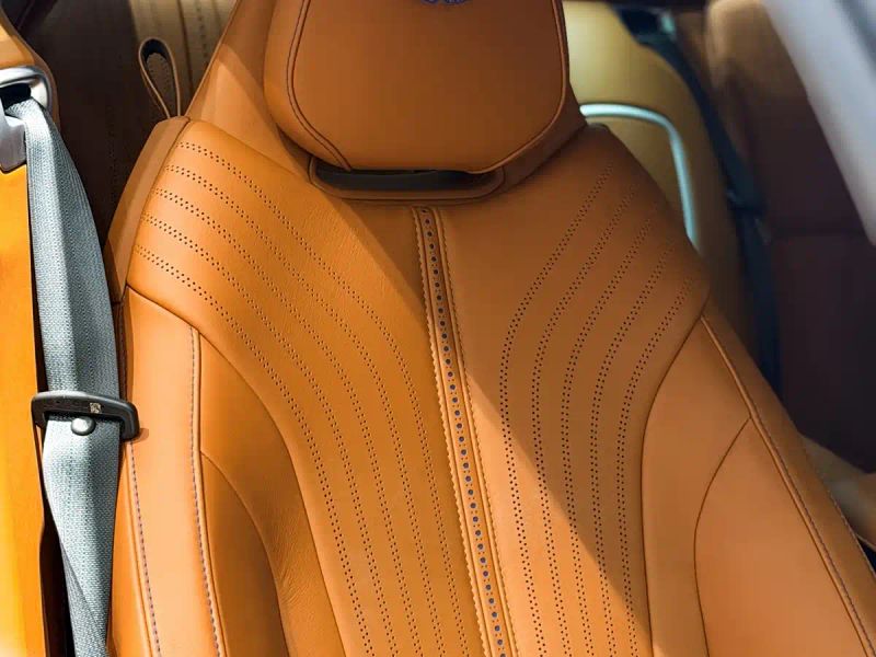 Aston-martin db11