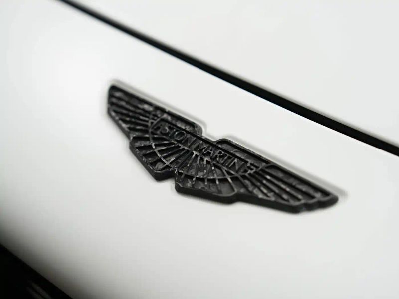 Aston-martin dbx