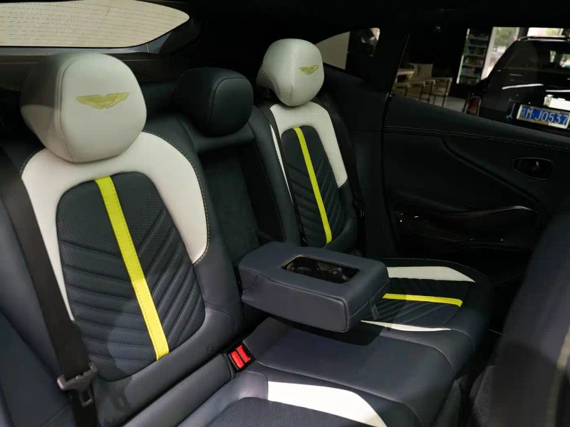 Aston-martin dbx