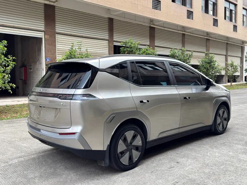 aion y