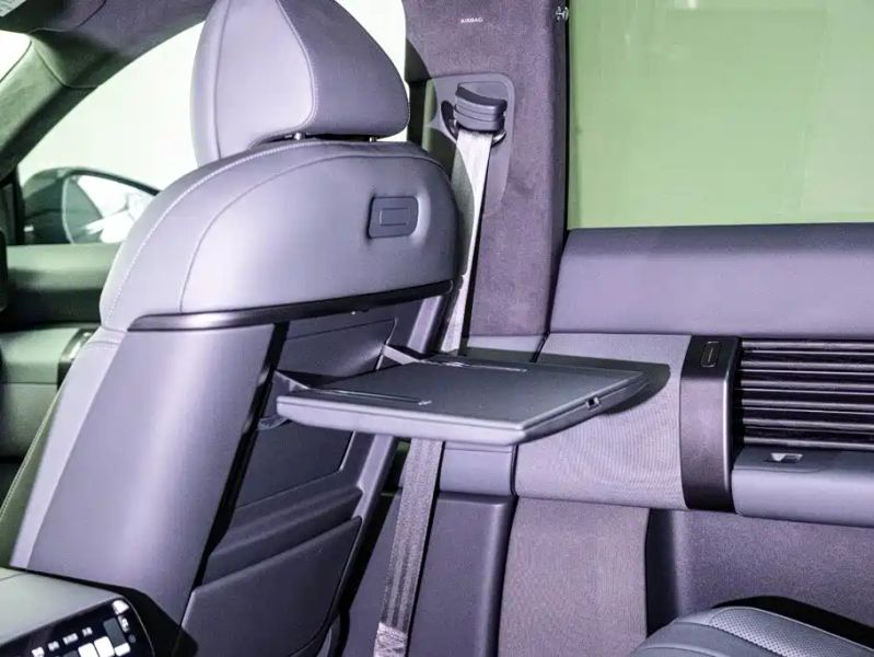 Audi e7x
