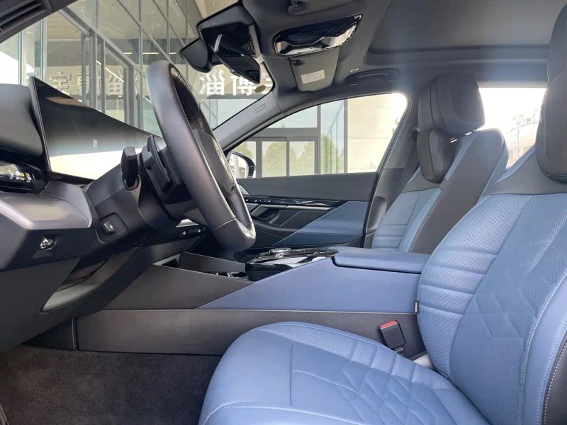 BMW i5