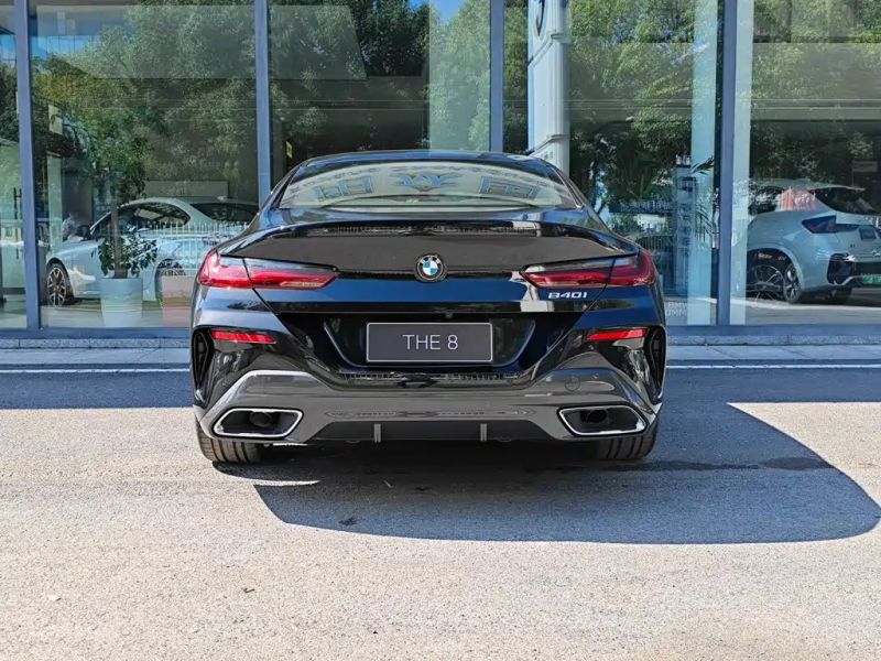 BMW 8-series
