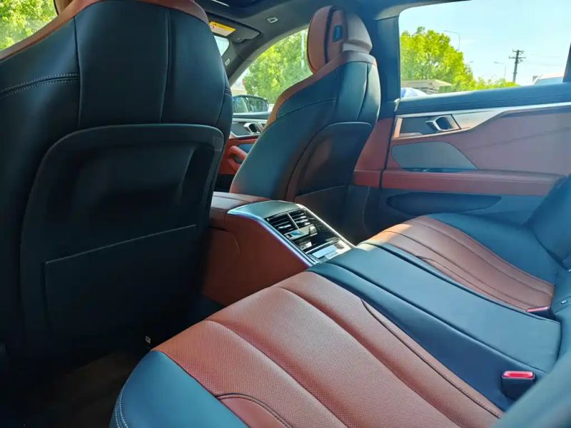 BMW 8-series