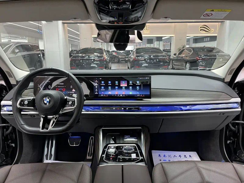 BMW 7-series