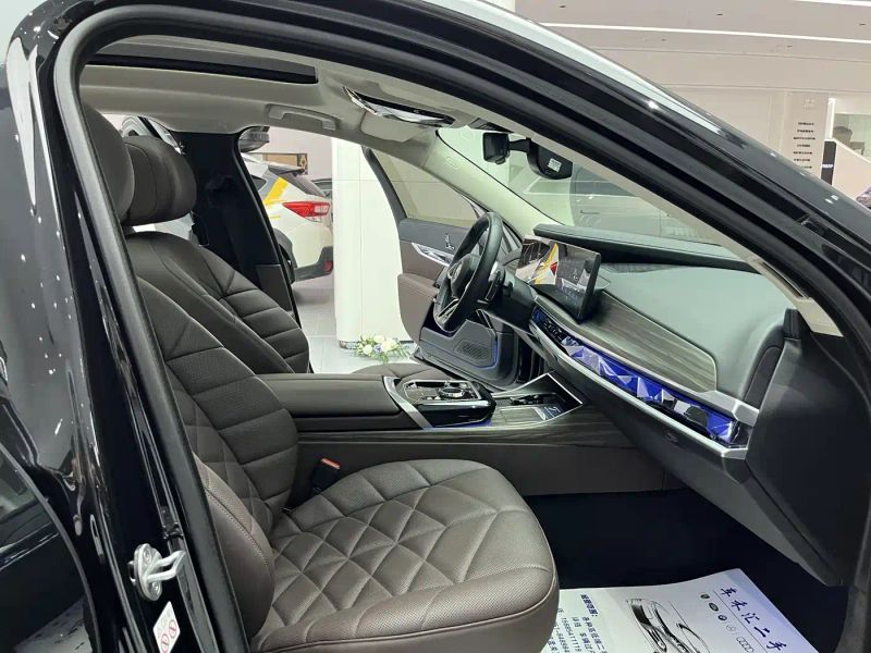BMW 7-series
