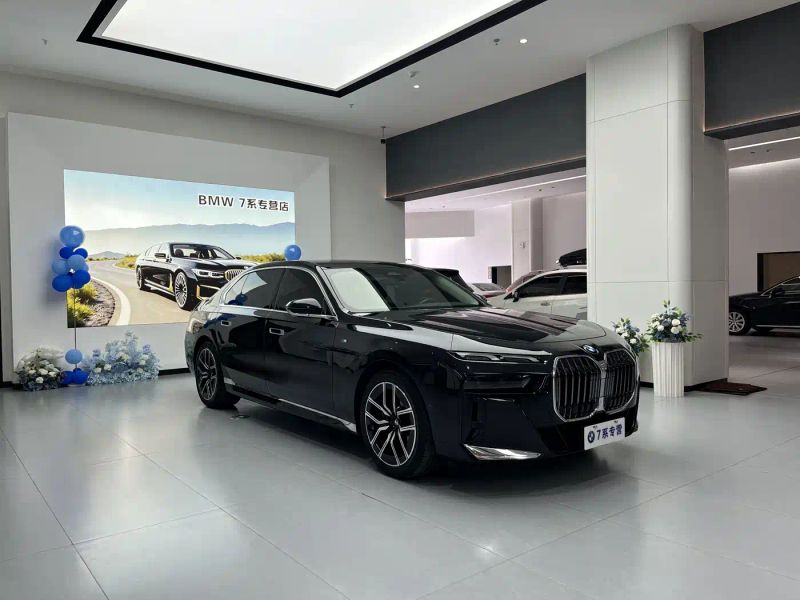 BMW 7-series