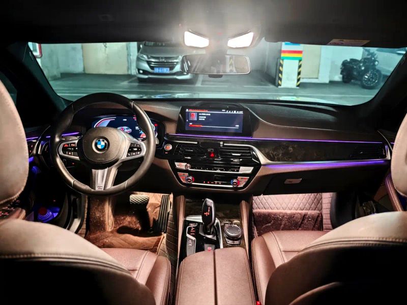 BMW 5-series