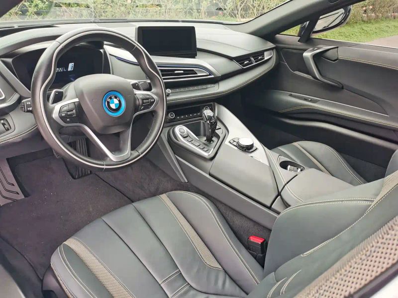 BMW i