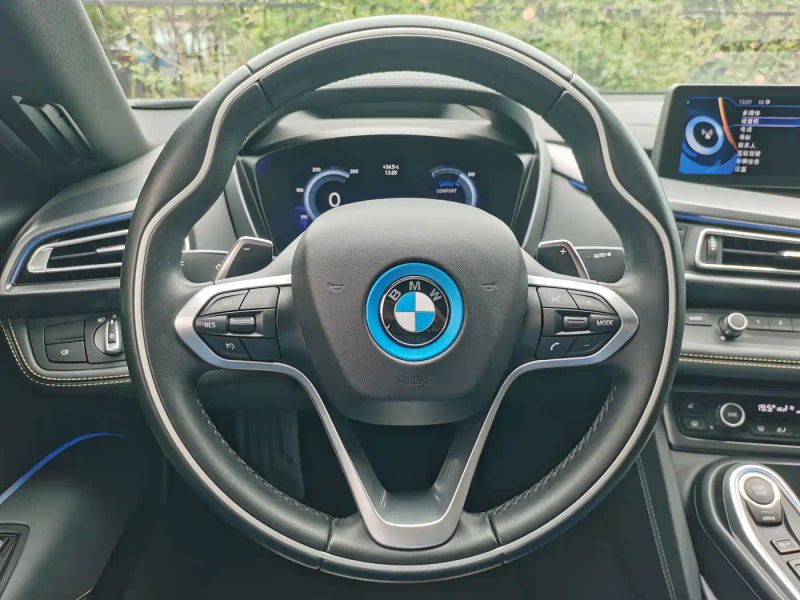 BMW i