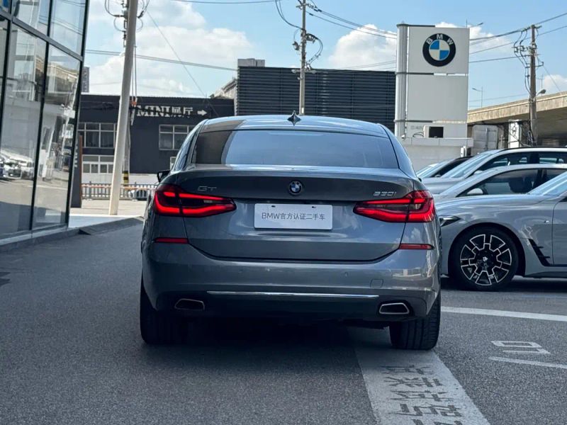 BMW 6-series