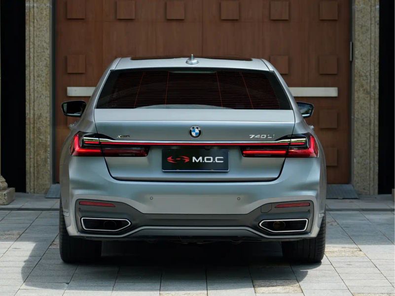 BMW 7-series