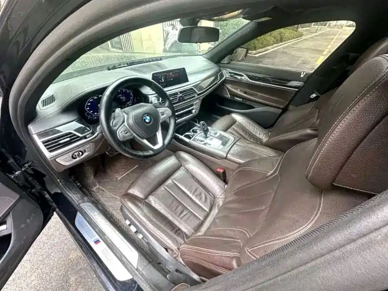 BMW 7-series