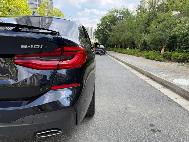 BMW 6-series