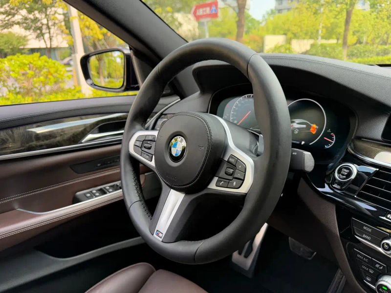 BMW 6-series