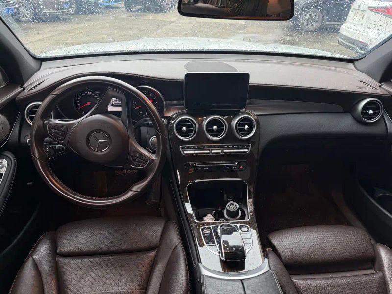 Mercedes-benz glc