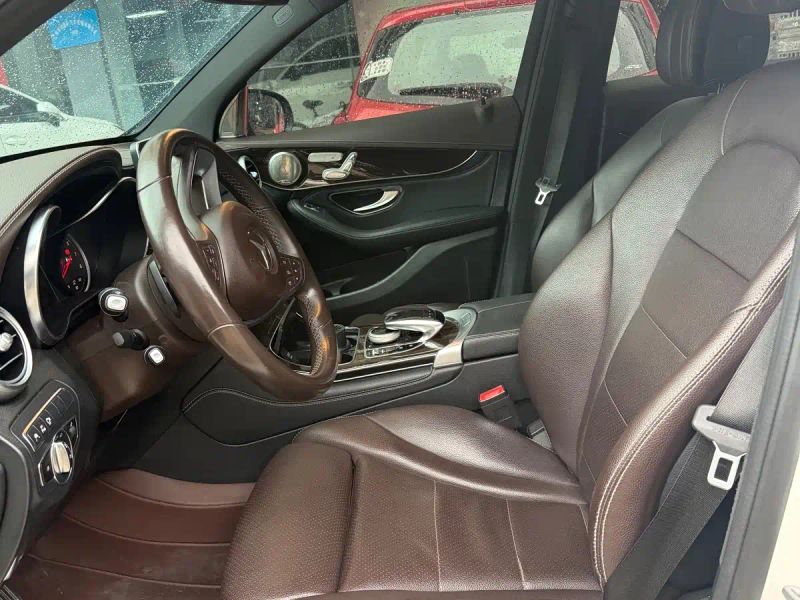 Mercedes-benz glc