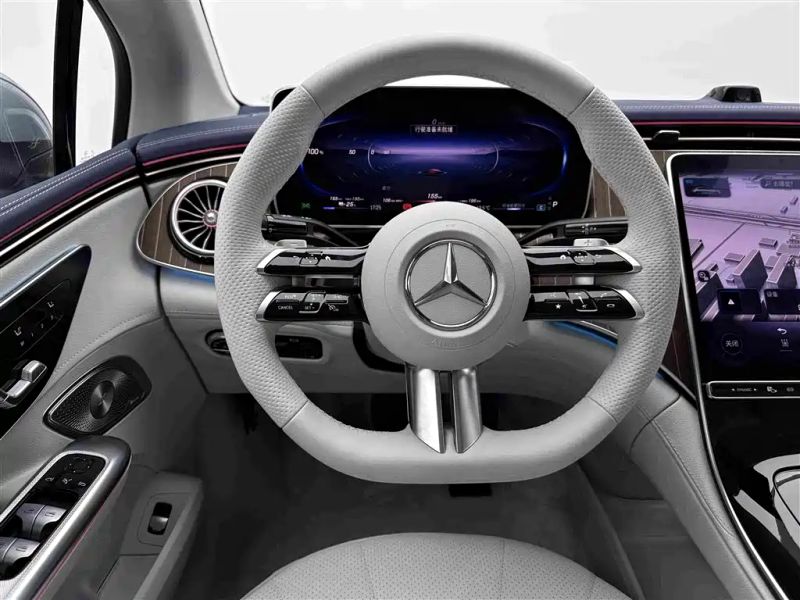 Mercedes-benz eqe