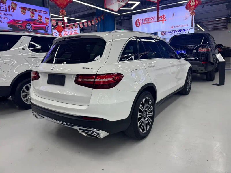 Mercedes-benz glc