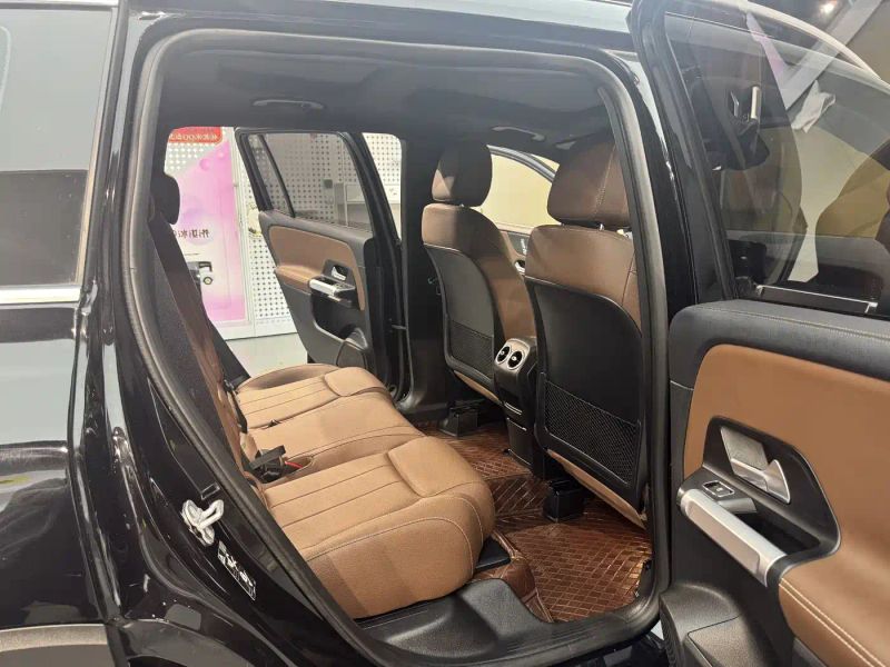 Mercedes-benz glb