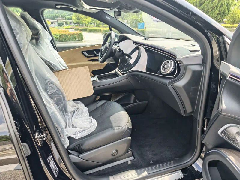 Mercedes-benz eqs