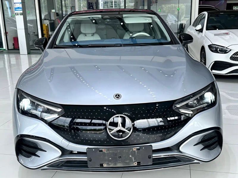Mercedes-benz eqe