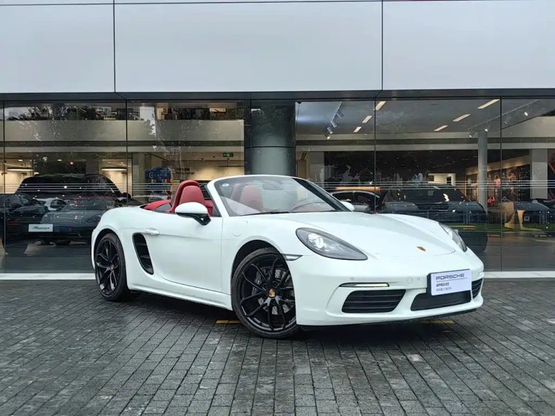 macan 718