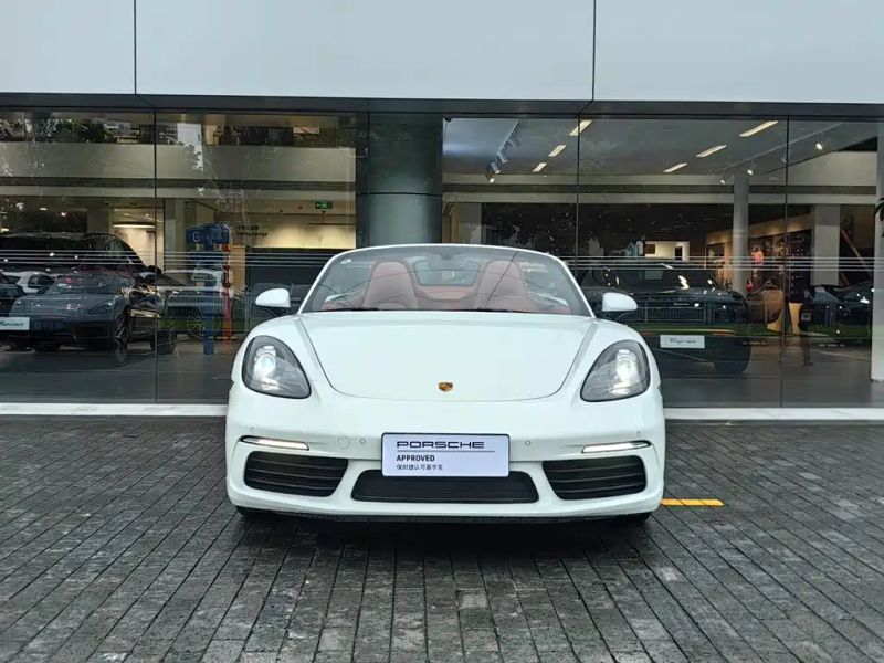 macan 718