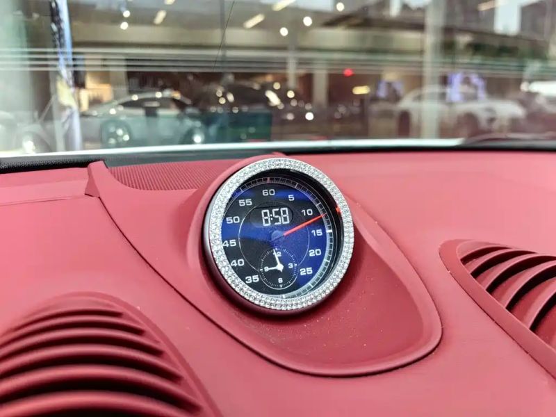 macan 718