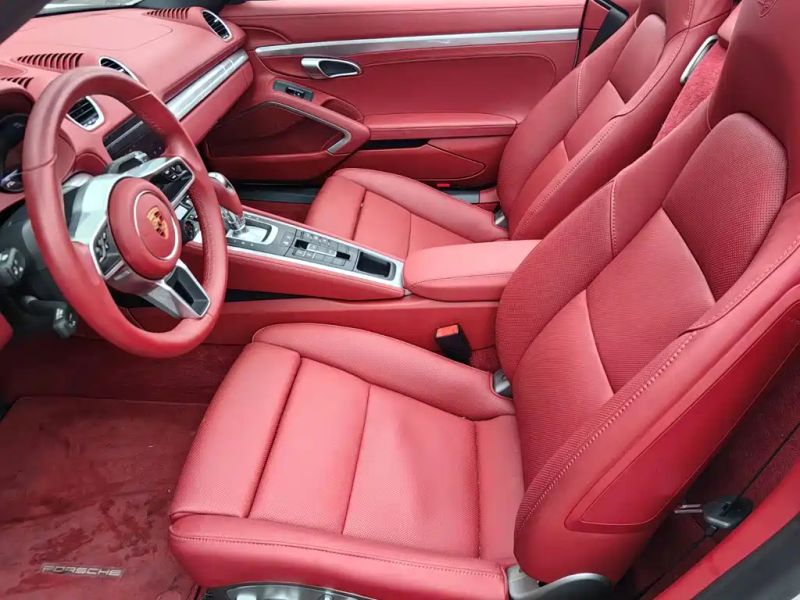 macan 718