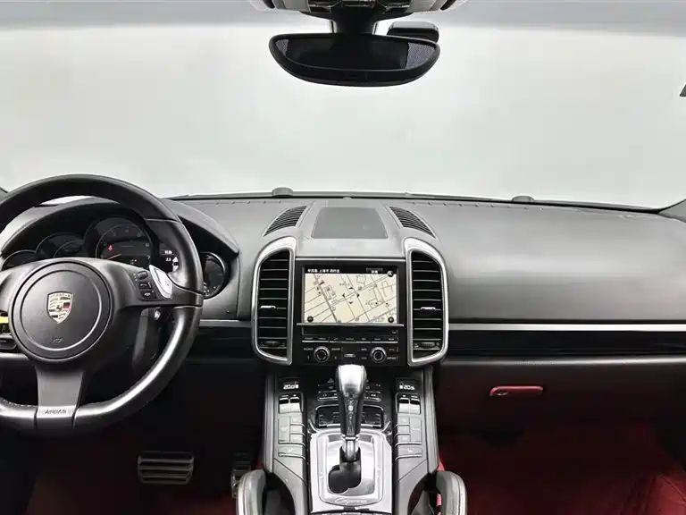 macan cayenne