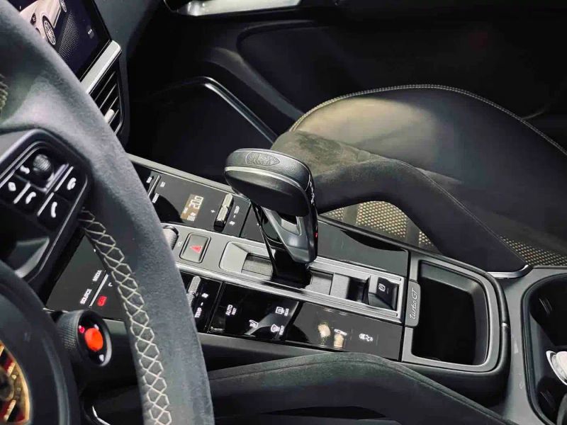 macan cayenne