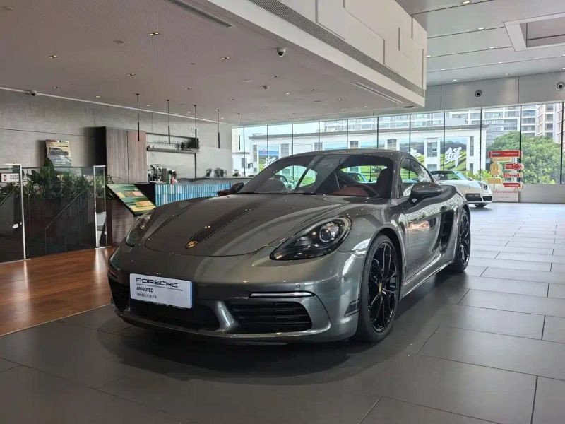 macan 718