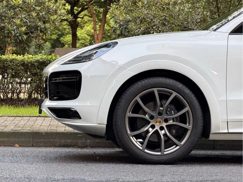 macan cayenne