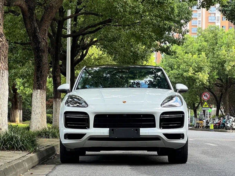 macan cayenne
