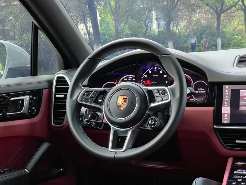 macan cayenne